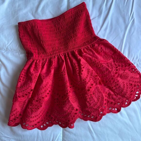 Red Strapless Eyelet Blouse - Picture 6 of 6